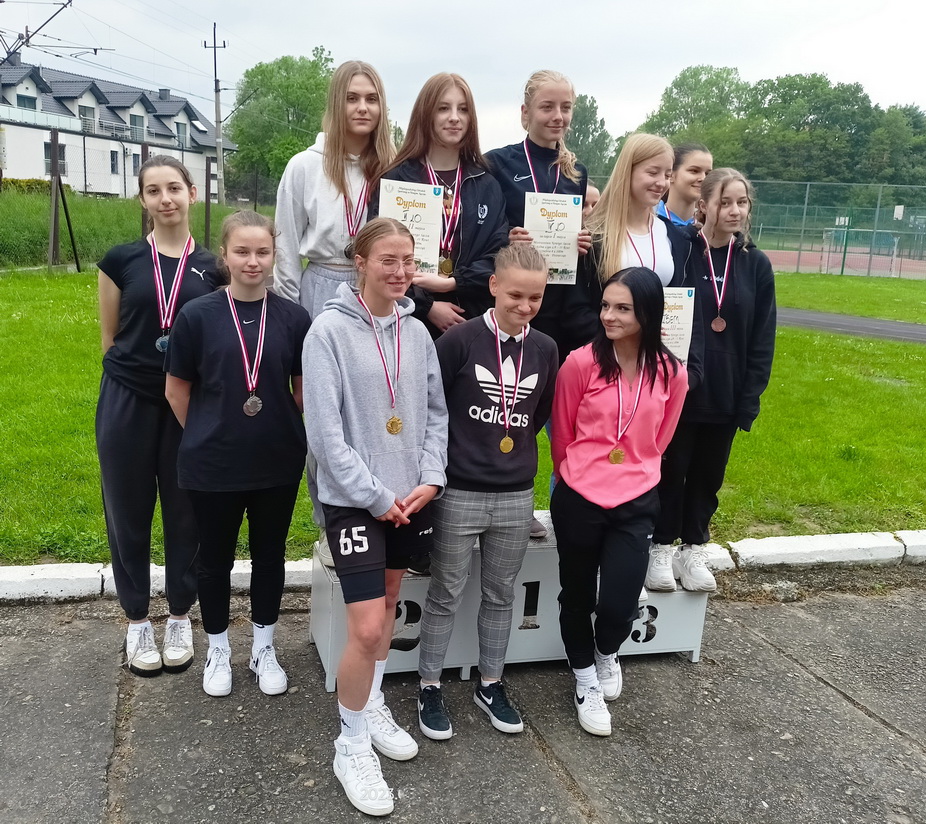 Zdjęcie LA_dziewcząt_2023_2rzut (7)e2b93e5e-fdd0-4339-8ff5-31c0c137fe2f.jpg w galerii Szkolna Liga LA Dziewcząt – 2 rzut
